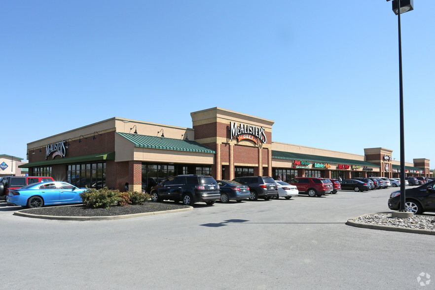 1305 Veterans Pky, Clarksville, IN à louer - Photo principale – Image 1 sur 5
