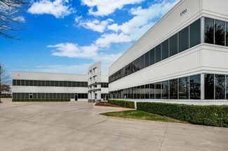 Plus de détails pour 1701 E Lamar Blvd, Arlington, TX - Bureau à louer