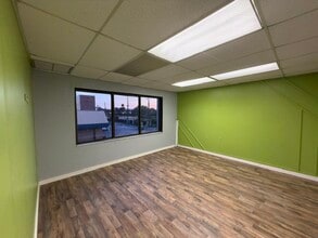 203 E 3rd St, Sanford, FL à louer Photo intérieure– Image 2 sur 6