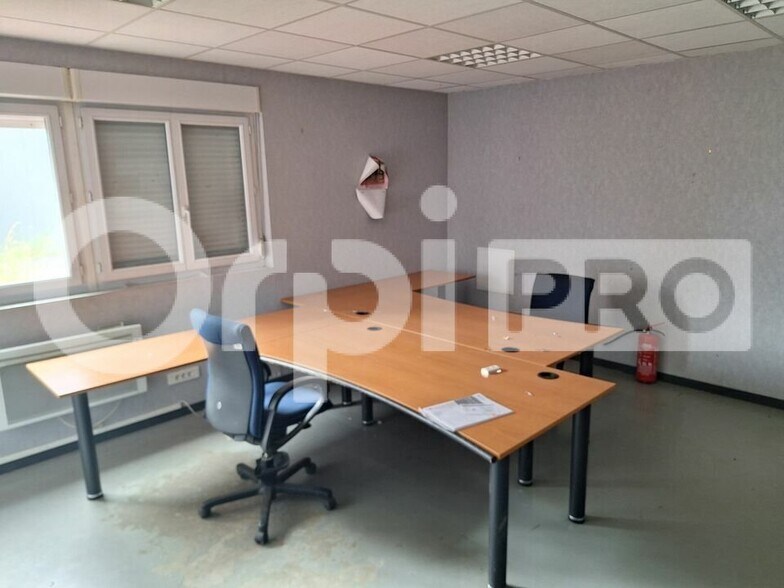 Local d’activités dans Compiègne à louer - Photo intérieure – Image 3 sur 5