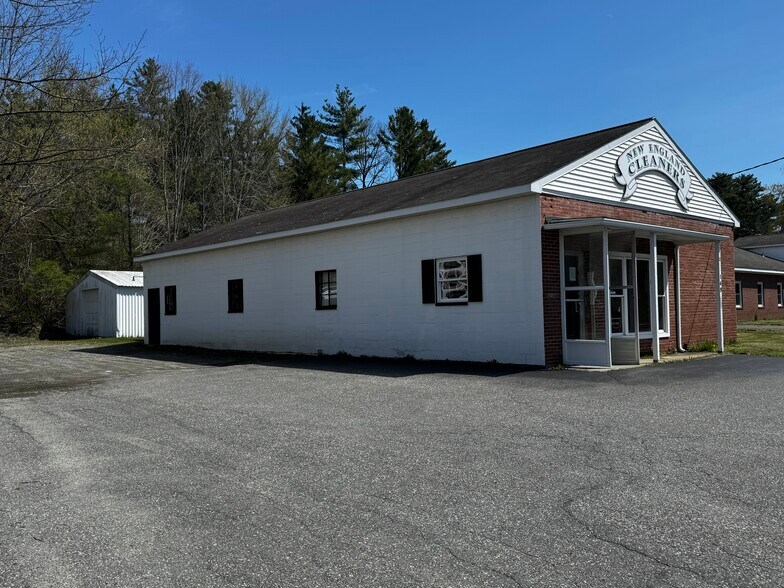 149 Route 44, Millerton, NY à vendre - Photo de l’immeuble – Image 2 sur 15