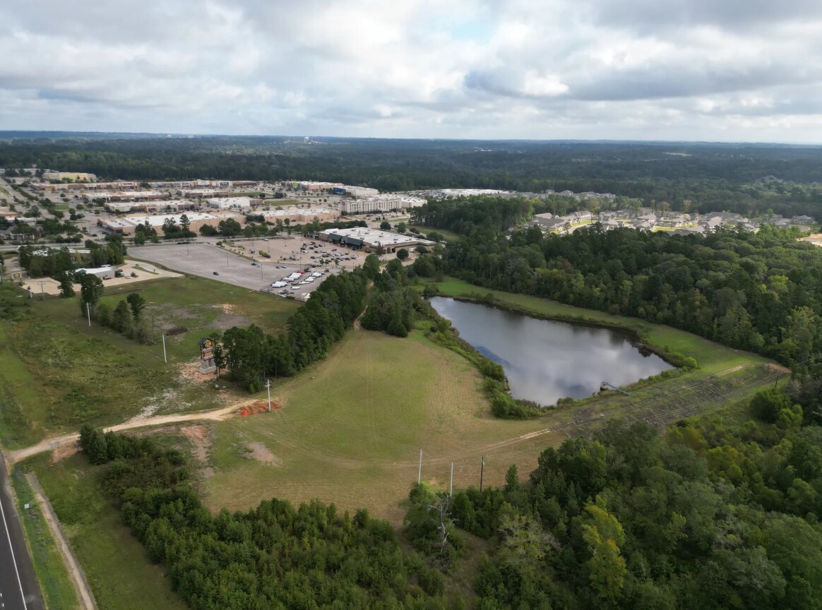 195 Settlers Landing, Tyler, TX à vendre Photo principale– Image 1 sur 11