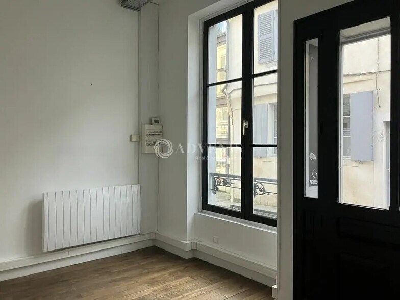 Local commercial dans Bourges à louer - Photo intérieure – Image 2 sur 3