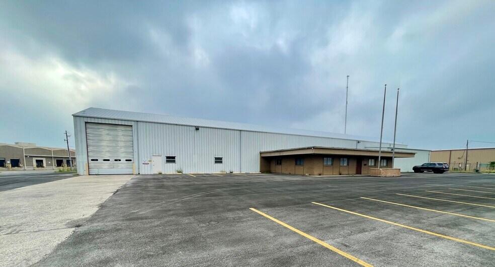 442 Navigation Blvd, Corpus Christi, TX à louer - Photo de l’immeuble – Image 2 sur 7