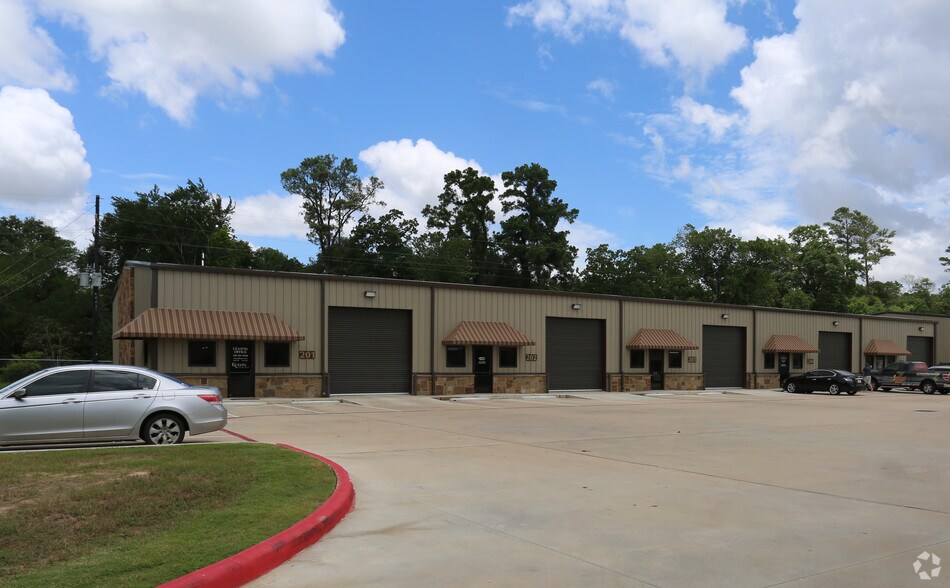 25702 Aldine Westfield Rd, Spring, TX à louer - Photo principale – Image 3 sur 19