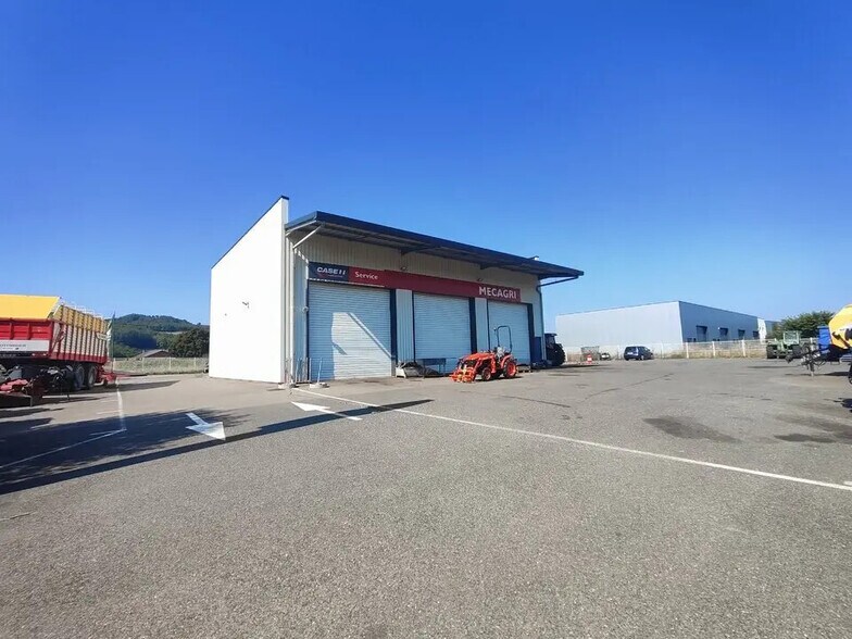Local d'activités dans Moidieu-Détourbe à vendre - Photo de l’immeuble – Image 2 sur 7