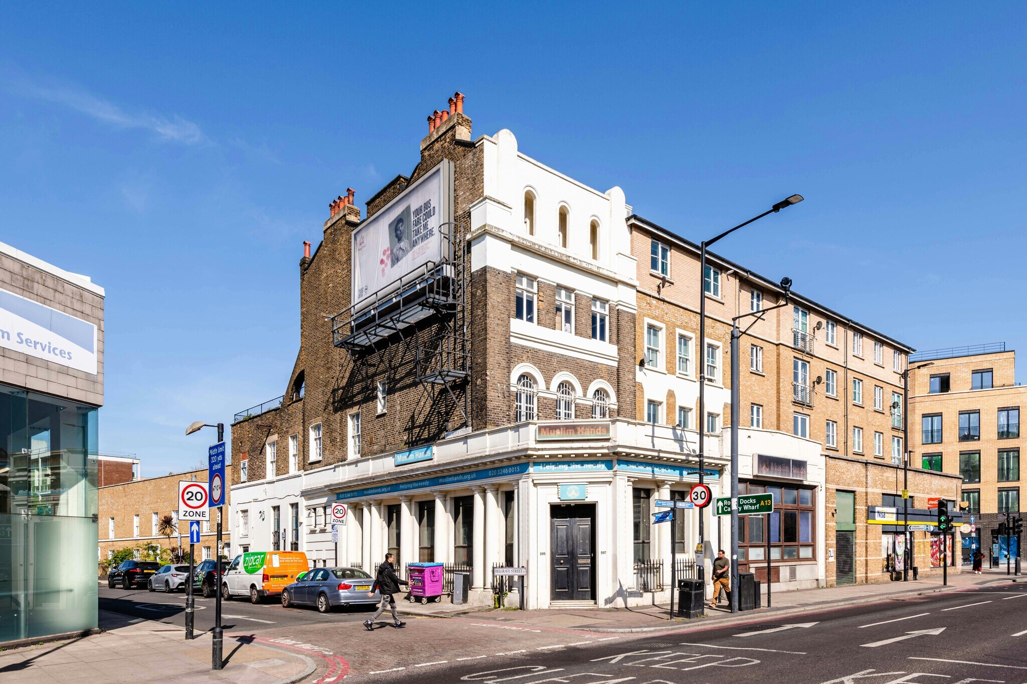 595-597 Commercial Rd, Londres à louer Photo de l’immeuble– Image 1 sur 4