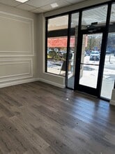 900 Wheeler Rd, Hauppauge, NY à louer Photo intérieure– Image 2 sur 2