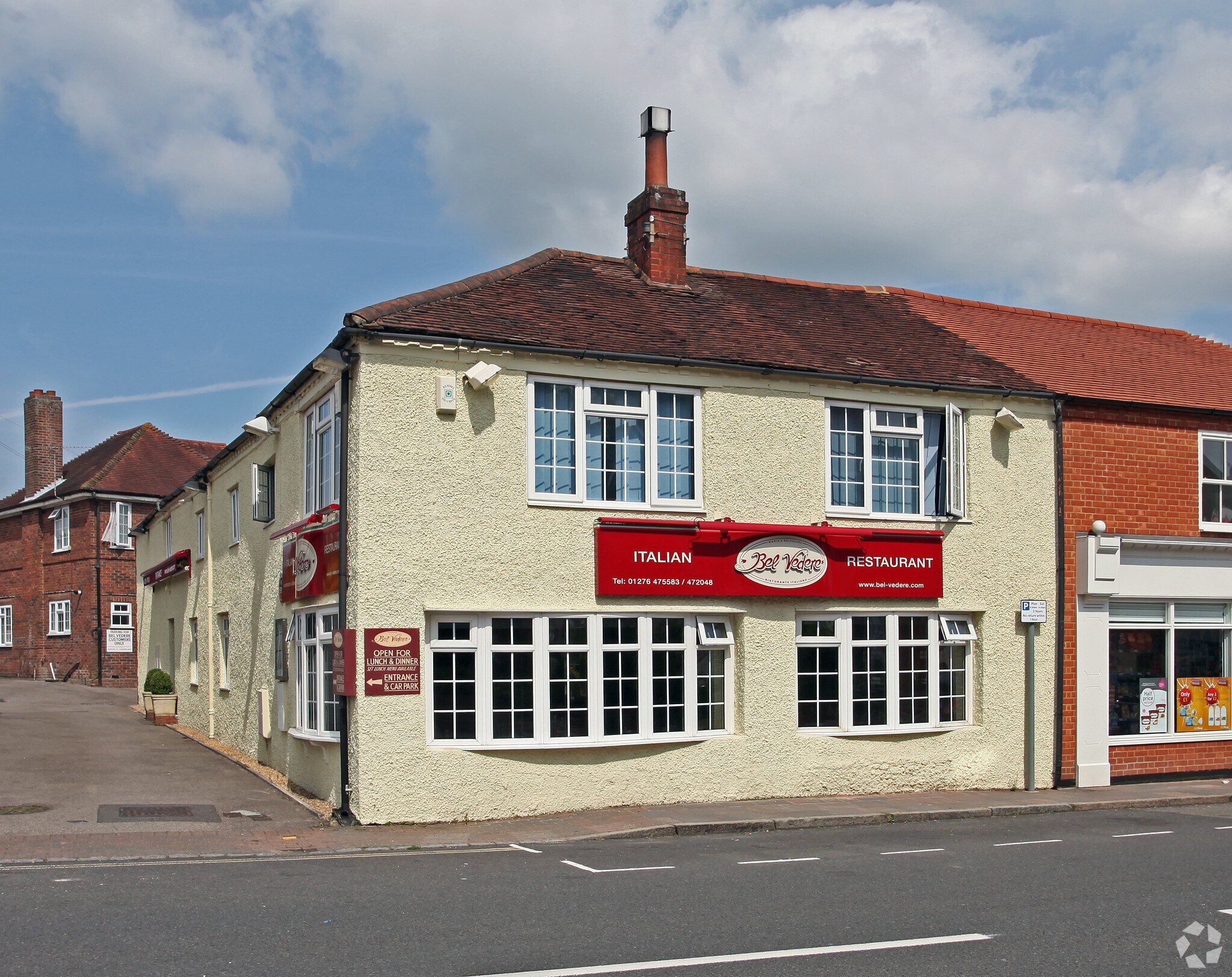 3-3A High St, Bagshot à vendre Photo principale– Image 1 sur 39