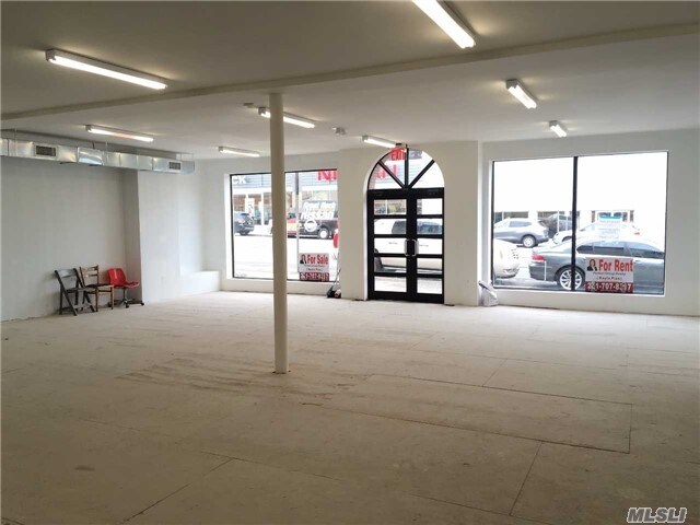 251 Northern Blvd, Great Neck, NY à vendre - Photo de l’immeuble – Image 2 sur 11