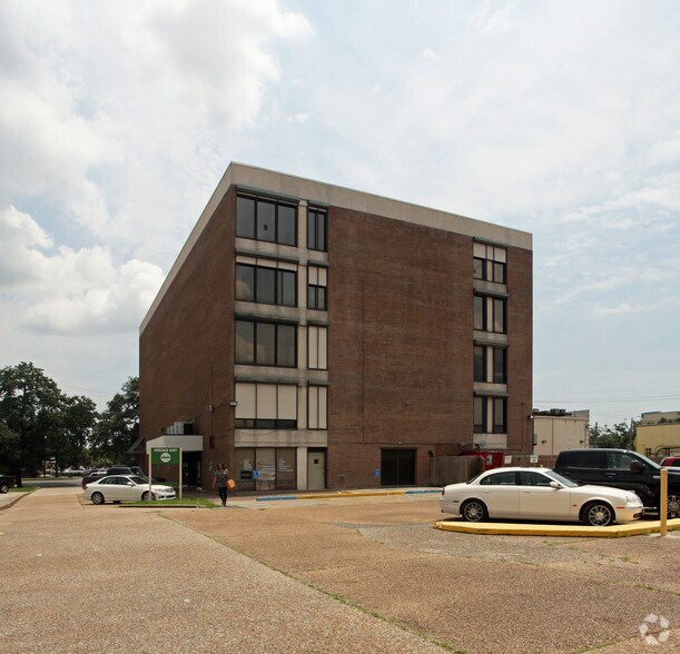 2714 Canal St, New Orleans, LA à vendre - Photo de l’immeuble – Image 2 sur 21