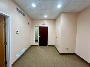 21 Willow Pond Way, Penfield, NY à louer Photo intérieure– Image 2 sur 7