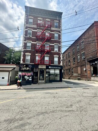 Plus de détails pour 10 Hilliard Ave, Edgewater, NJ - Local commercial à louer