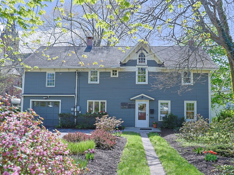 19 Hill St, Goshen, NY à vendre - Photo de l’immeuble – Image 3 sur 16