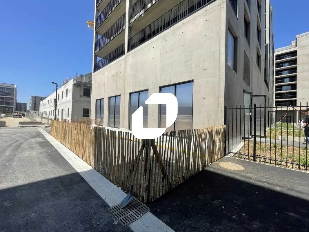 Local commercial dans Bordeaux à vendre Photo de l’immeuble– Image 1 sur 14