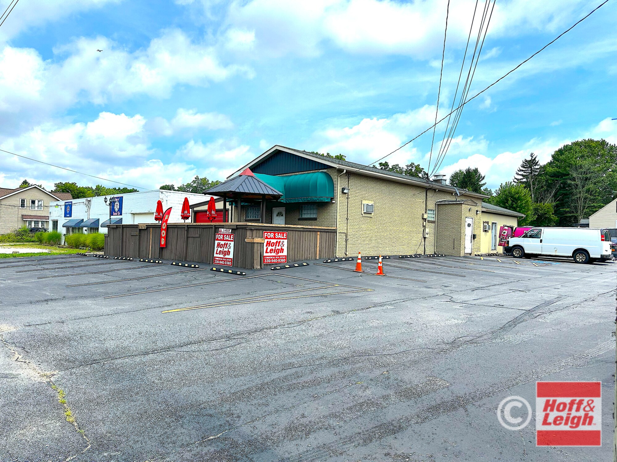 1575 Massillon Rd, Akron, OH à vendre Photo de l’immeuble– Image 1 sur 10