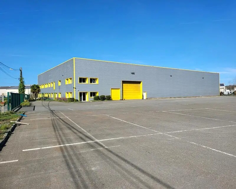 Industriel/Logistique dans Champagné à louer Photo de l’immeuble– Image 1 sur 7