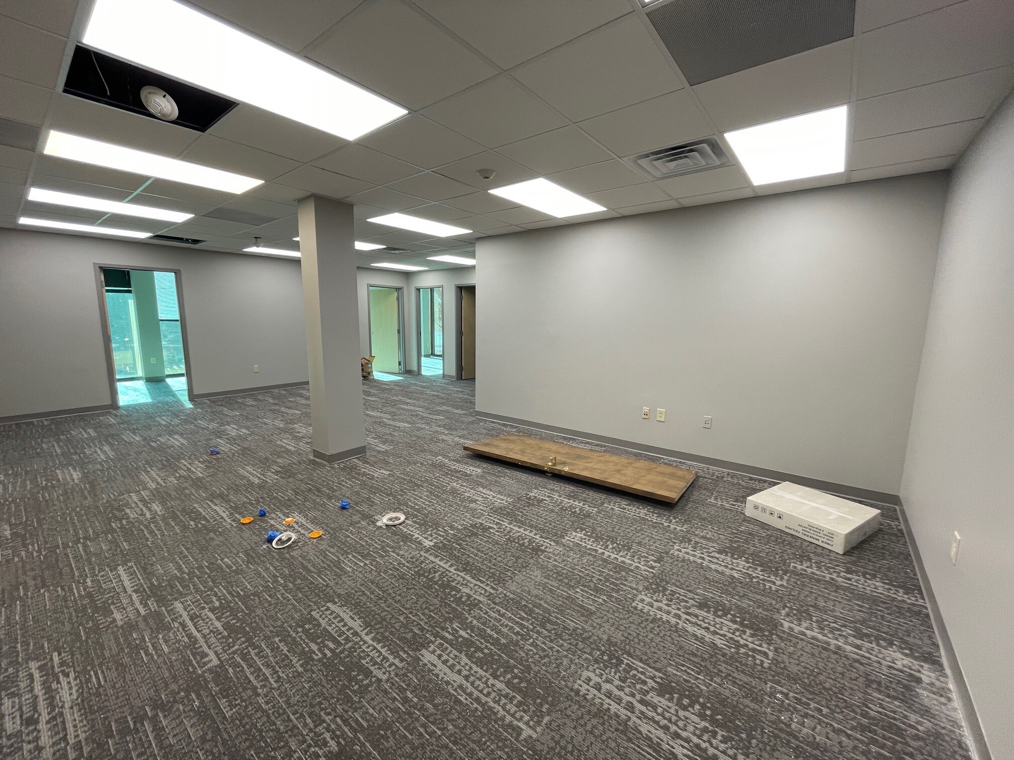 33 Villa Rd, Greenville, SC à louer Photo intérieure– Image 1 sur 2