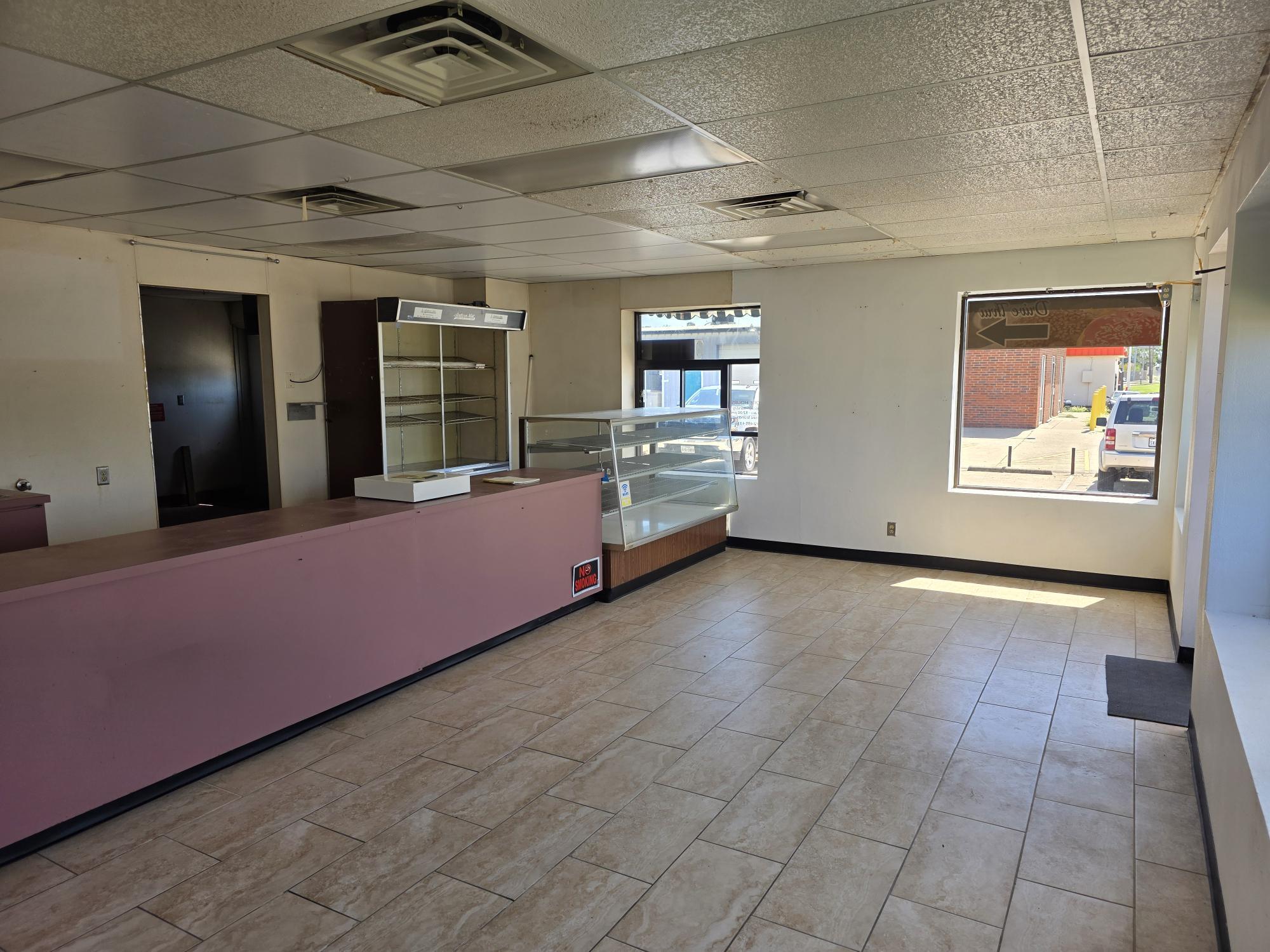 301 E Buckingham Rd, Garland, TX à louer Photo intérieure– Image 1 sur 9