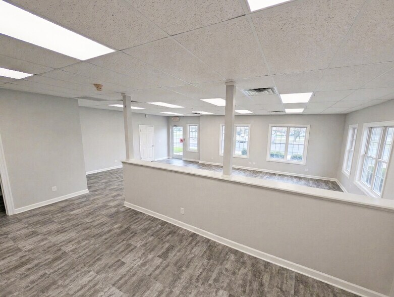 858-863 Center Ct, Shorewood, IL à louer - Photo de l’immeuble – Image 2 sur 11