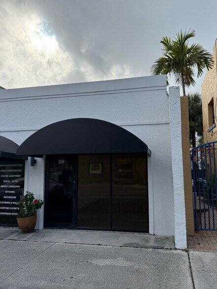 29 S J St, Lake Worth, FL à louer - Photo de l’immeuble – Image 2 sur 6