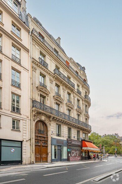 Bureau dans Paris à louer - Photo de l’immeuble – Image 3 sur 4