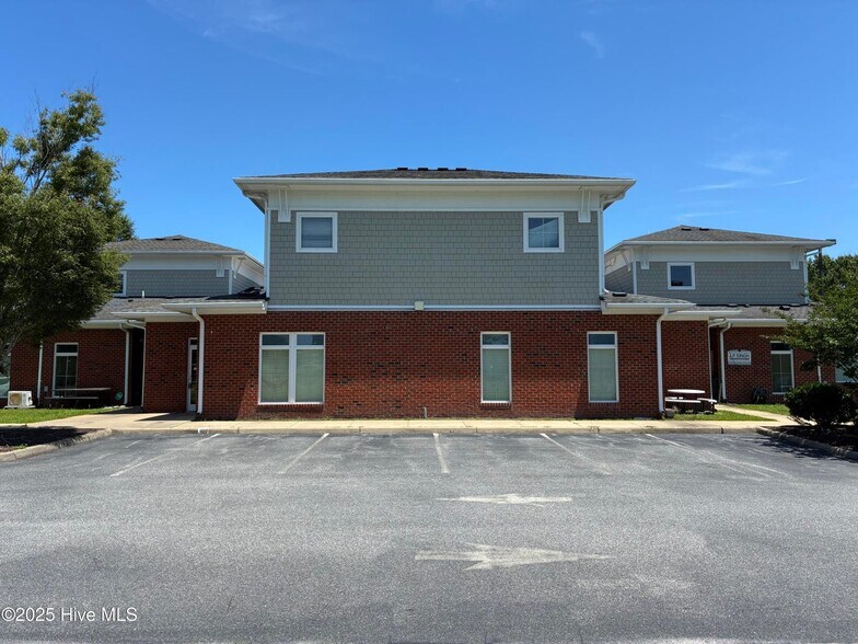 1507 N Road St, Elizabeth City, NC à louer - Photo de l’immeuble – Image 2 sur 32