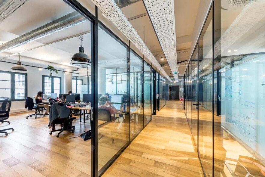 10 Avenue De Laumière, Paris à louer - Photo de l’immeuble – Image 2 sur 14