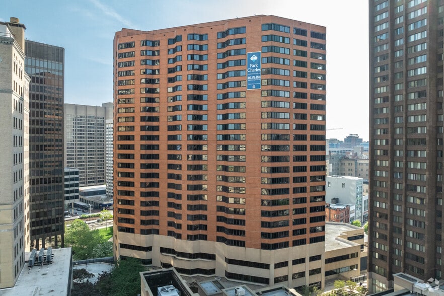 218 N Charles St, Baltimore, MD à louer - Photo de l’immeuble – Image 2 sur 6