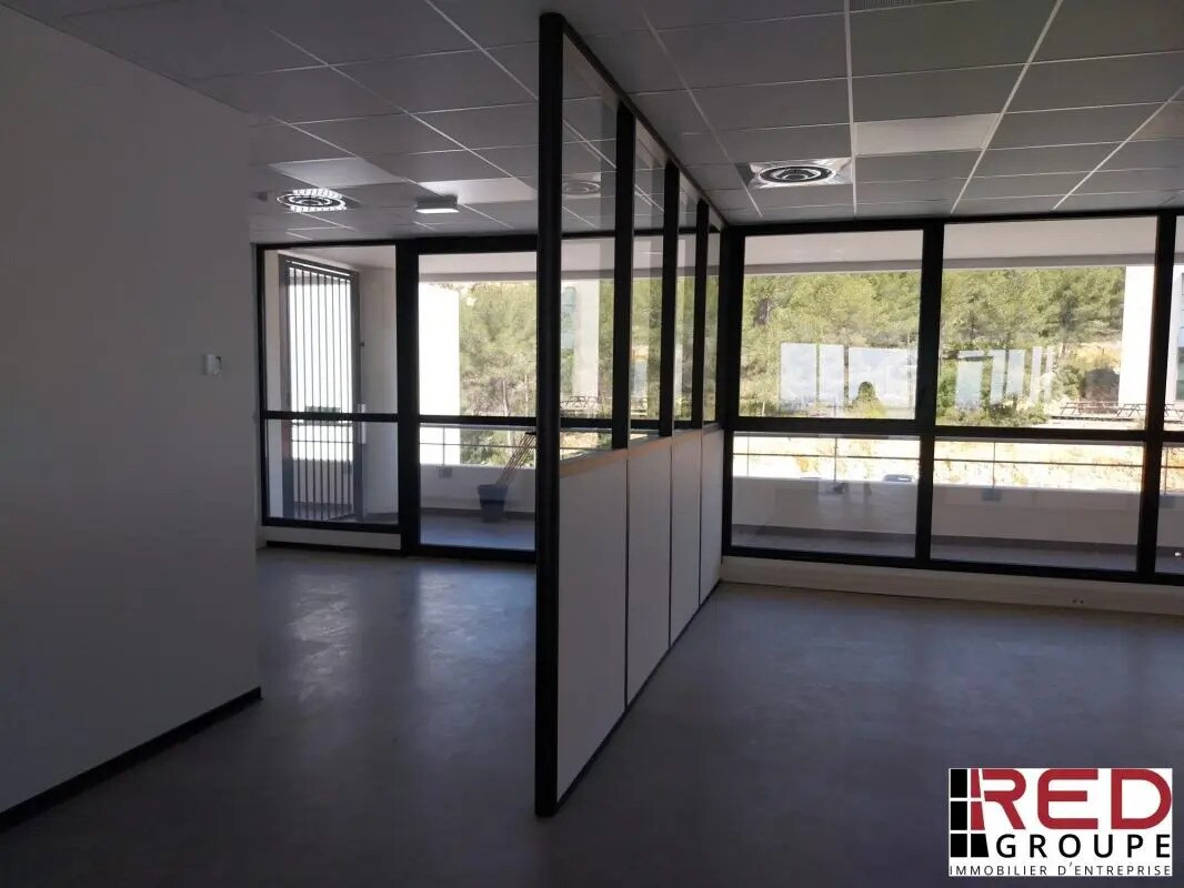 Bureau dans La Ciotat à louer Photo de l’immeuble– Image 1 sur 6