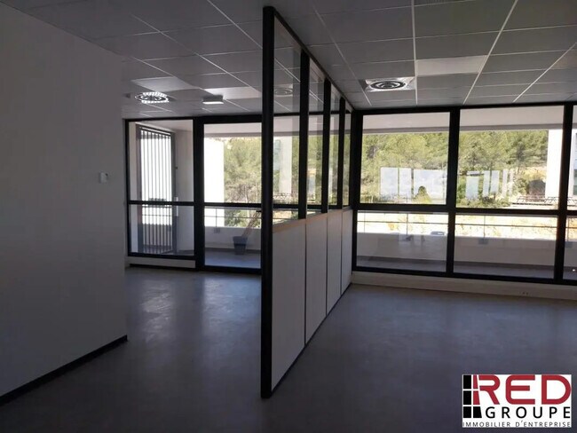 Plus de détails pour Bureau à louer