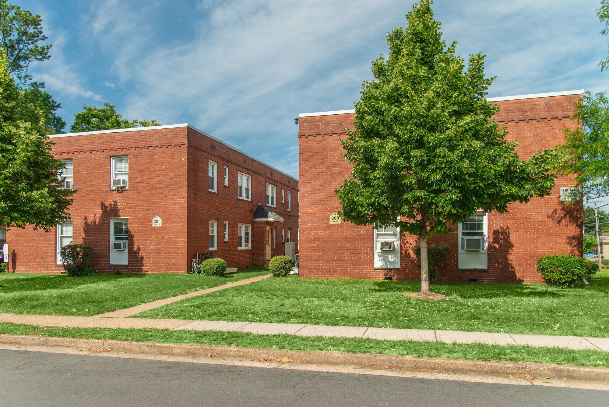 200-204 S Veitch St, Arlington, VA à vendre Photo de l’immeuble– Image 1 sur 14