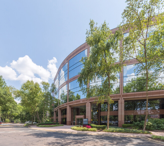 6800 Paragon Pl, Richmond, VA à louer - Photo de l’immeuble – Image 2 sur 6
