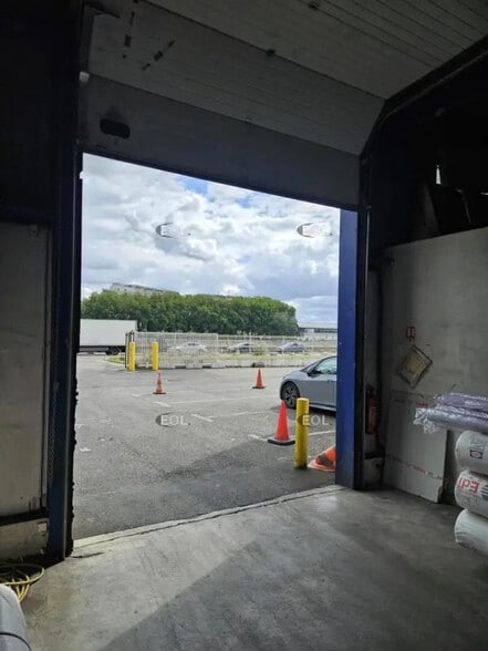 Local d’activités dans Vitry-sur-Seine à louer - Photo intérieure – Image 3 sur 11