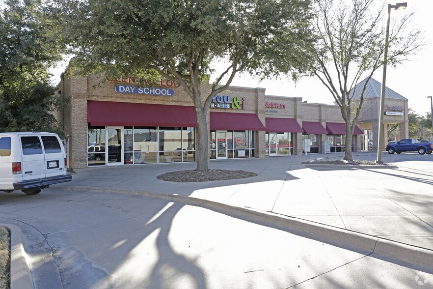 1921 E Hebron Pky, Carrollton, TX à louer - Photo de l’immeuble – Image 3 sur 5