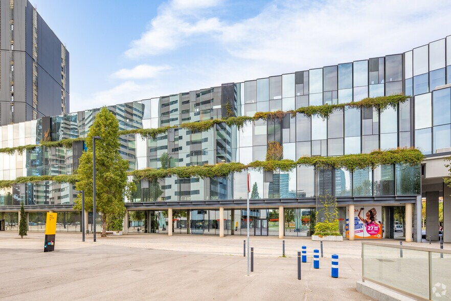 Bureau dans L'Hospitalet de Llobregat, Barcelona à louer - Photo principale – Image 1 sur 4