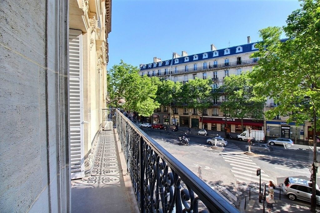 View Photo
