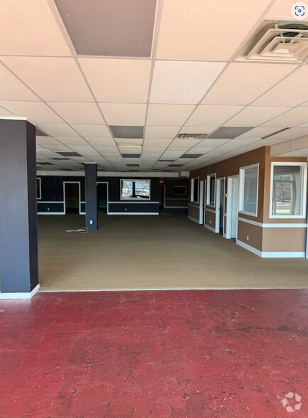 3738 Durham Chapel Hill Blvd, Durham, NC à louer - Photo intérieure – Image 3 sur 3