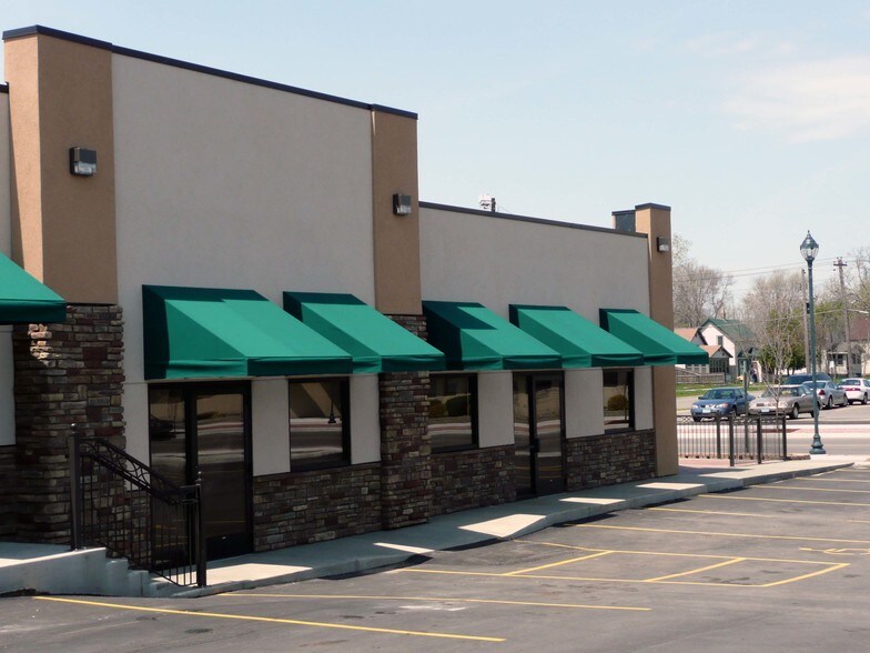 1420 W St Germain St, Saint Cloud, MN à louer - Photo de l’immeuble – Image 3 sur 5