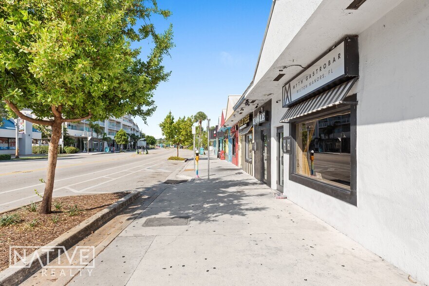 2205-2227 Wilton Dr, Fort Lauderdale, FL à louer - Photo de l’immeuble – Image 2 sur 39