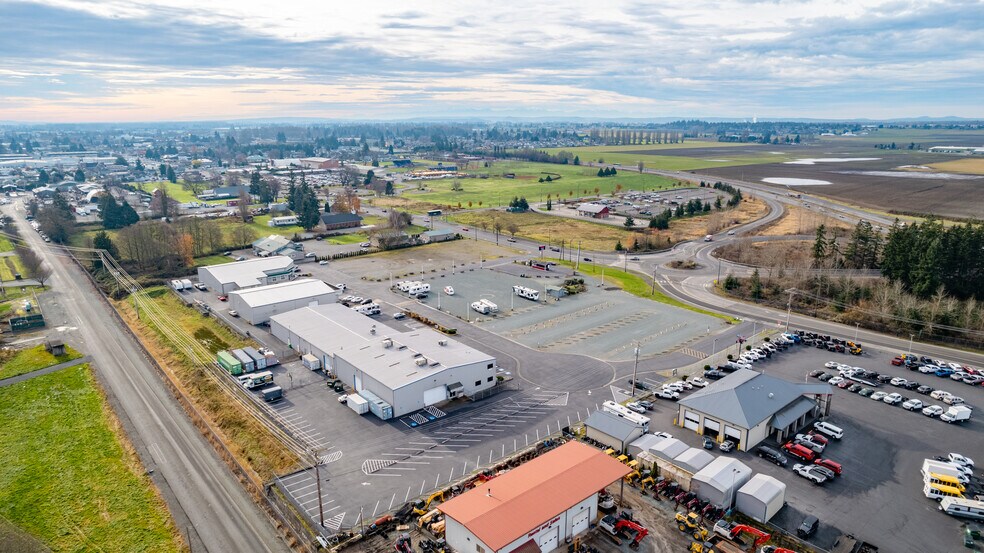 988-992-996 Fountain St, Burlington, WA à louer - Photo de l’immeuble – Image 3 sur 11