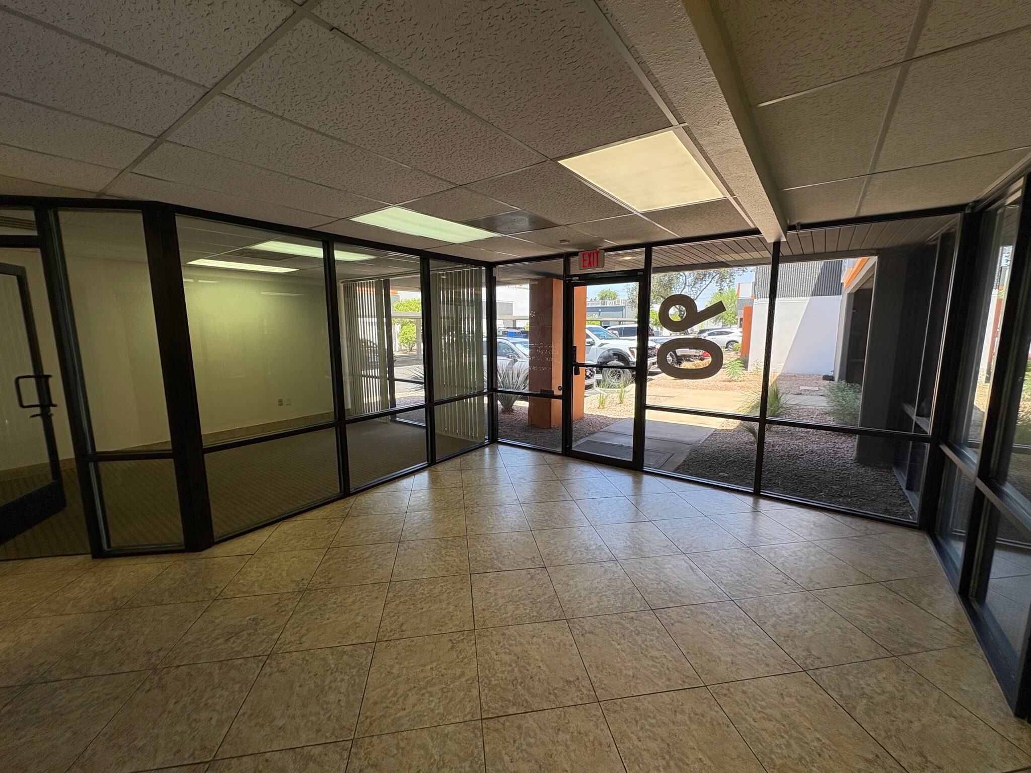 2425 W 12th St, Tempe, AZ à louer Photo de l’immeuble– Image 1 sur 12