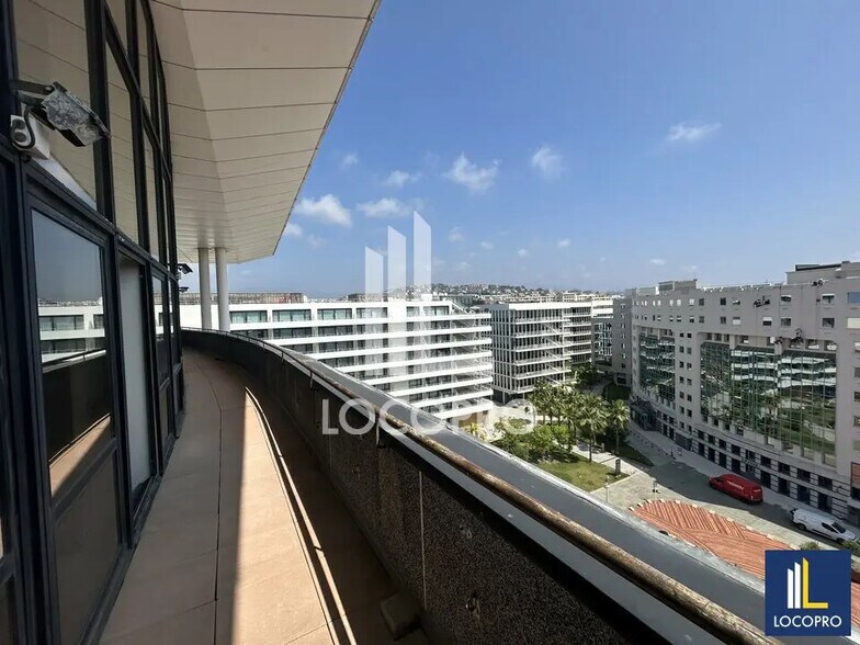 455 Promenade Des Anglais, Nice à vendre - Photo de l’immeuble – Image 2 sur 13
