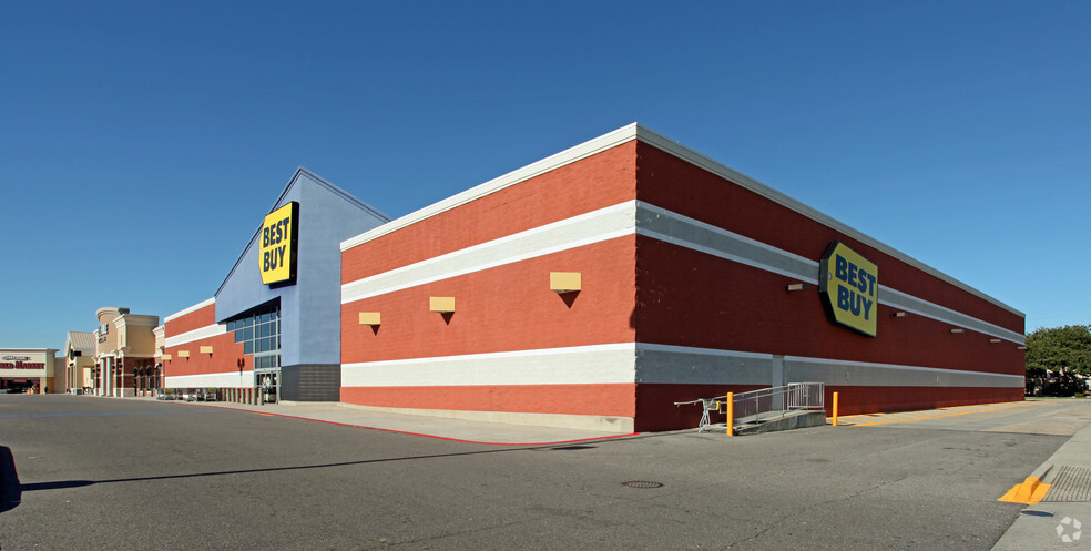 1601 Westbank Expy, Harvey, LA à louer - Photo principale – Image 1 sur 11