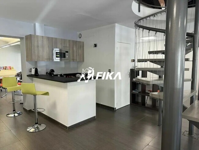 Plus de détails pour Bureau à vendre