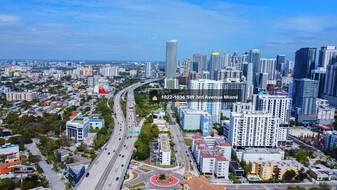 Brickell Development Site - Immobilier d'entreprise