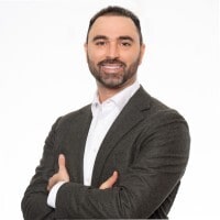 Steven Dakkak