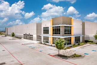 Plus de détails pour 10939 Fischer Rd, Von Ormy, TX - Industriel/Logistique à louer