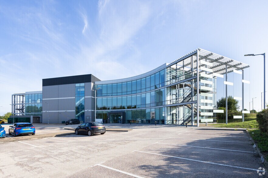 Trinity Rd, Ashford à louer - Photo de l’immeuble – Image 1 sur 4