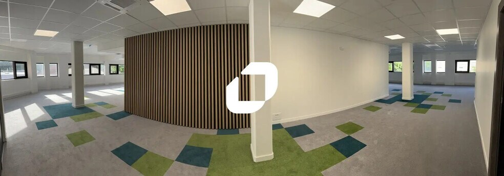 6 Rue Du Docteur Schweitzer, Seyssins à louer - Photo de l’immeuble – Image 3 sur 11